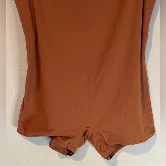 SKIMS Fits Everybody Lace-Trim Onesie, Bronze, Size 4X