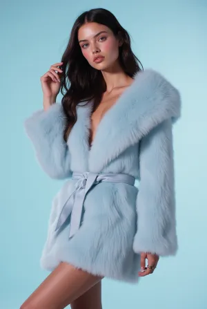 Sky Cream Robe