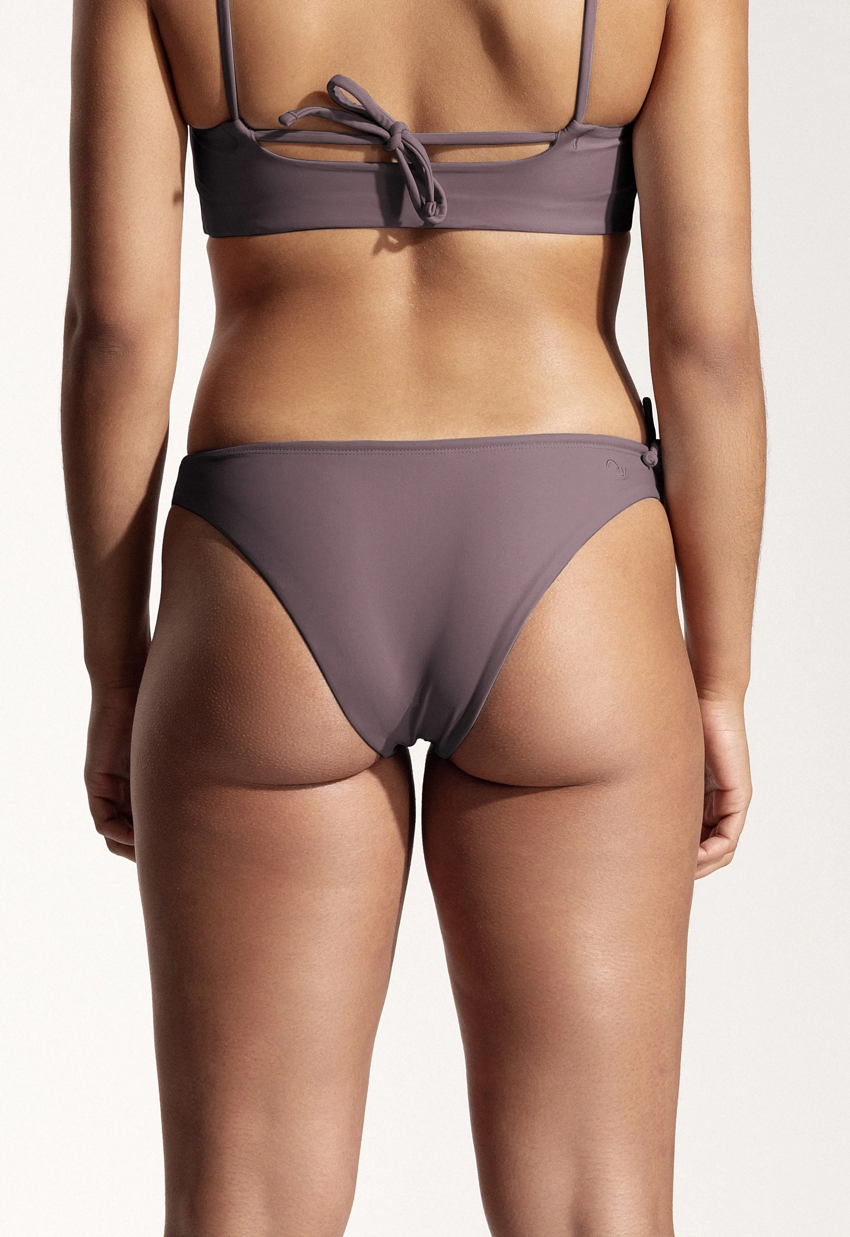 Surf Bikini Bottom "Mako" in dark lavender