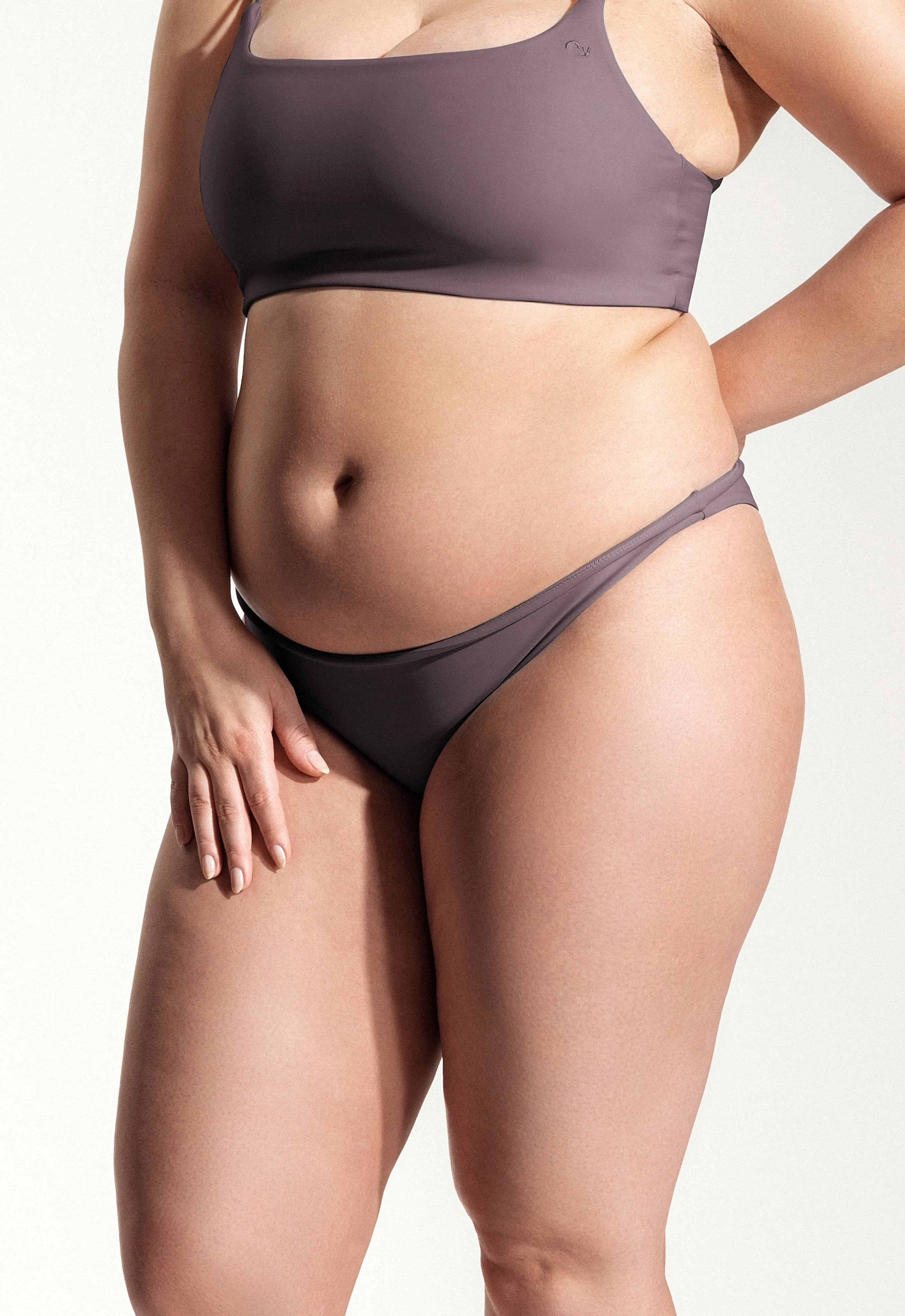 Surf Bikini Bottom "Mako" in dark lavender