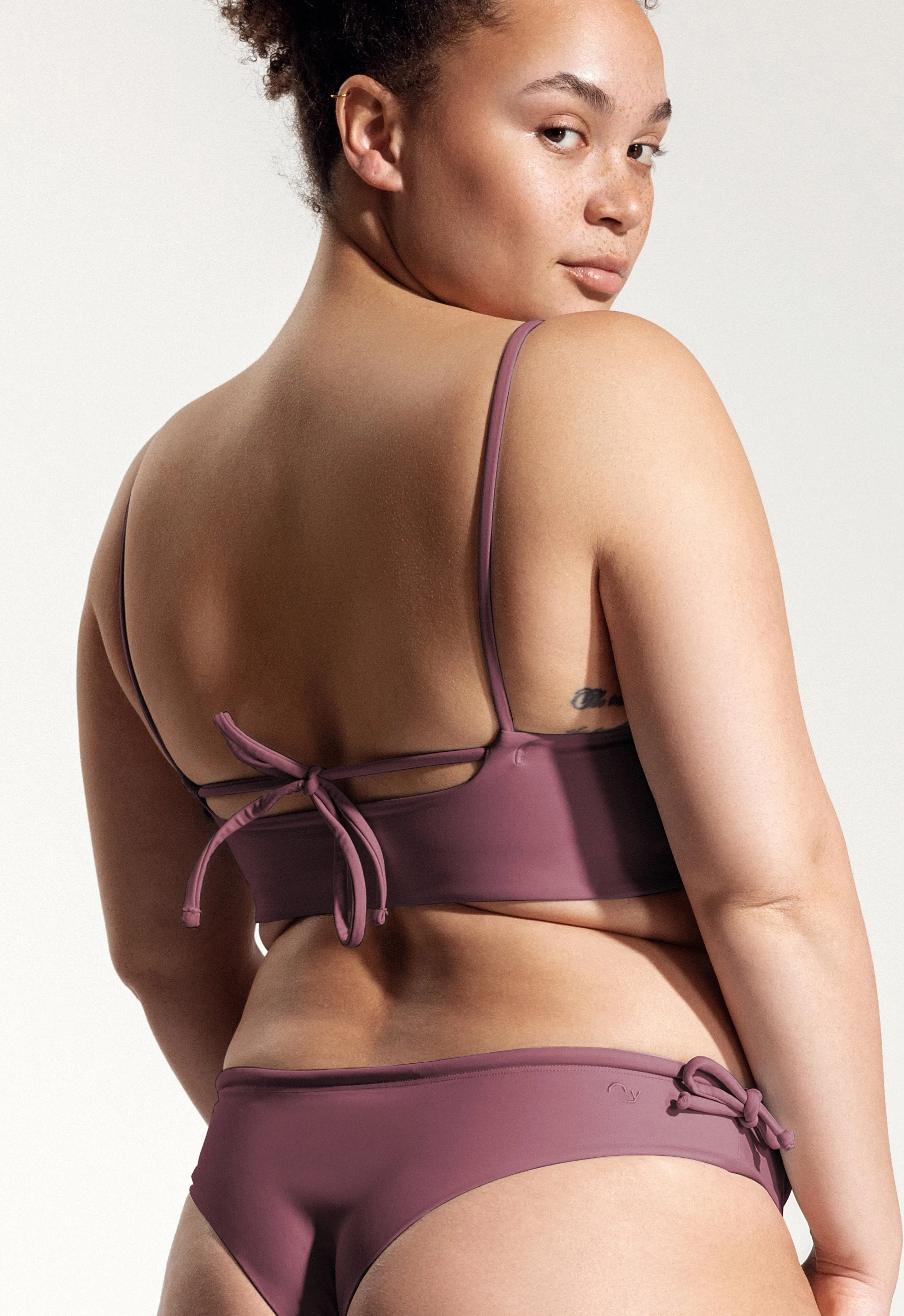 Surf Bikini Top "Buri" in sunset purple