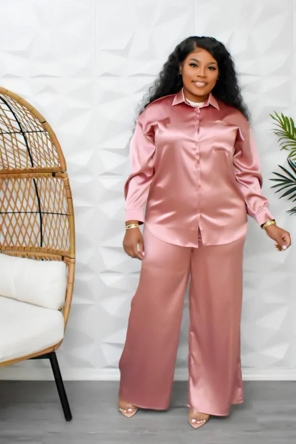 The “Royal Girl” Satin Mauve Set