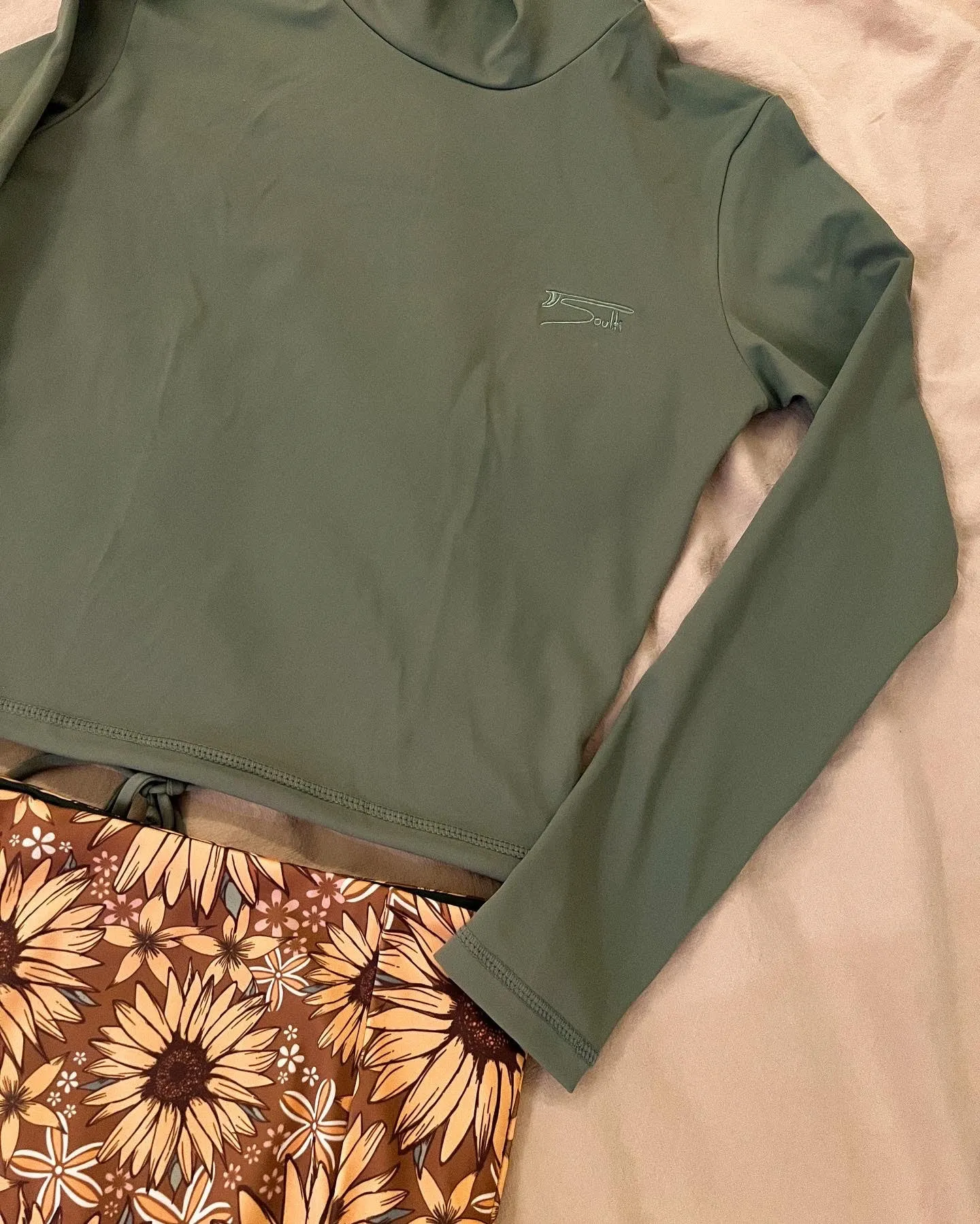 Turtle Top Rashvest in Algae