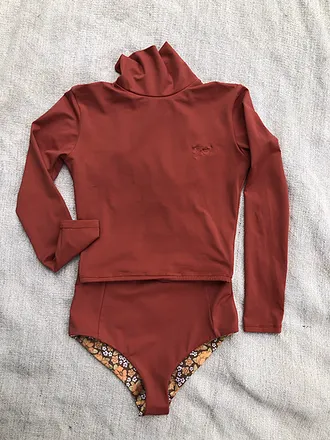 Turtle Top Rashvest in Burnt Orange