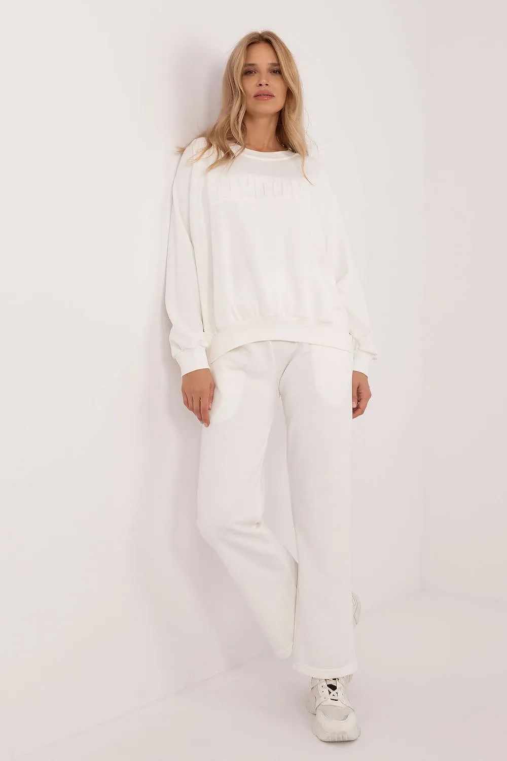 Women's casual style tracksuit set